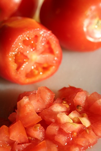 chop tomato